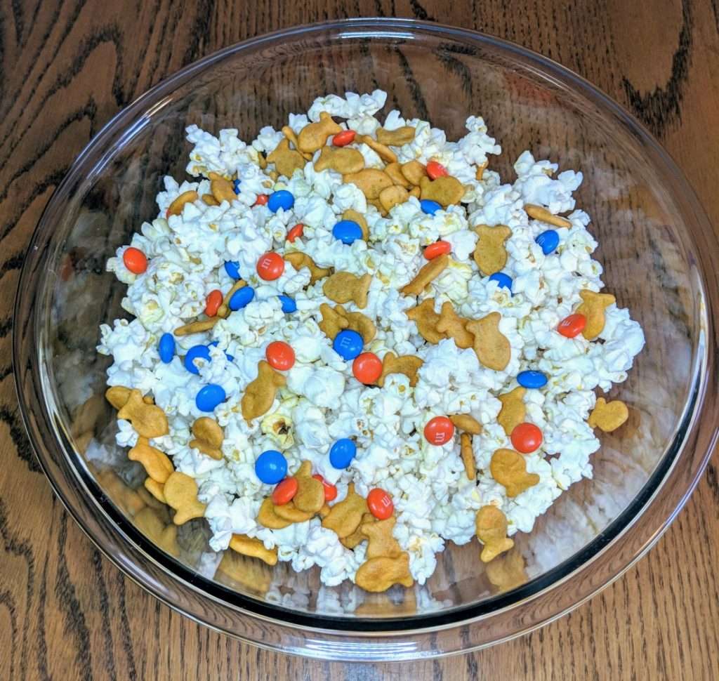 enjoy-this-finding-nemo-popcorn-snack-for-pixar-fest